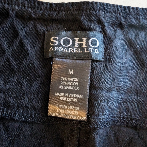 Soho Apparel Black Pencil Skirt Size Medium - Picture 5 of 8